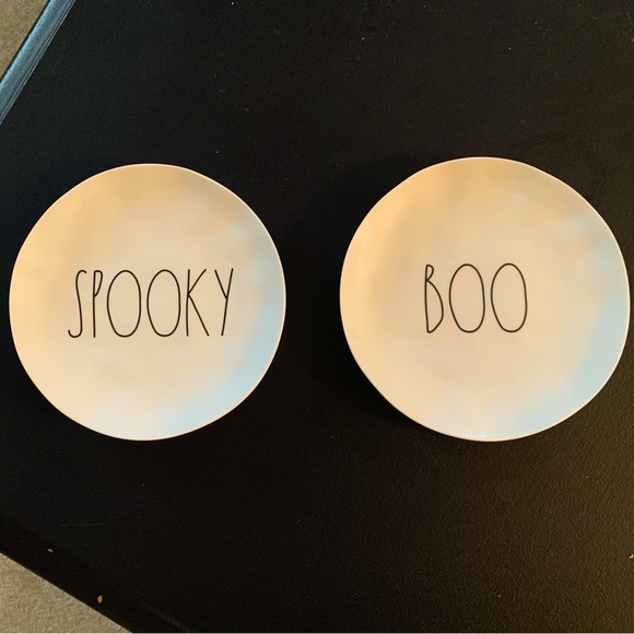 Rae Dunn Plates - Picture 1 of 1